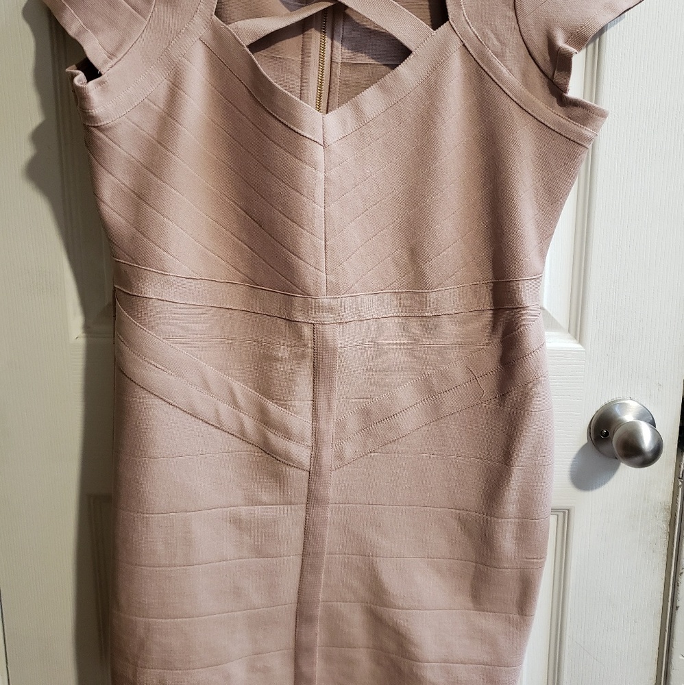 Dress - Picture 2 of 7